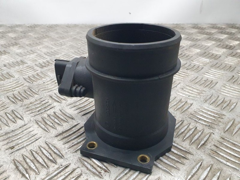 Recambio de caudalimetro para nissan primera berlina (p11) básico referencia OEM IAM 226807F400 0281002207 BOSCH