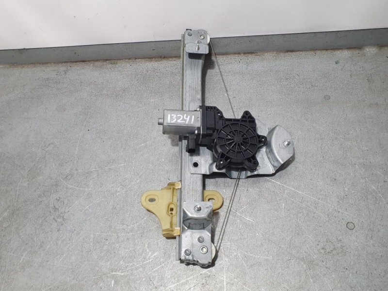 Recambio de elevalunas trasero izquierdo para renault clio iv expression referencia OEM IAM 827010501R  ELECTRICO 2 PINS