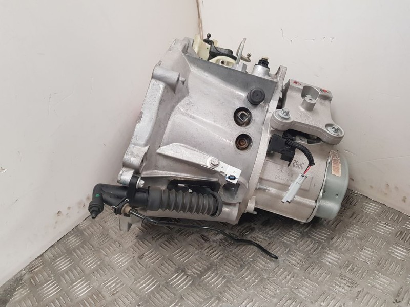 Recambio de caja cambios para peugeot 208 1.6 e-hdi fap referencia OEM IAM 20ET69 9640180 6VELOCIDADES