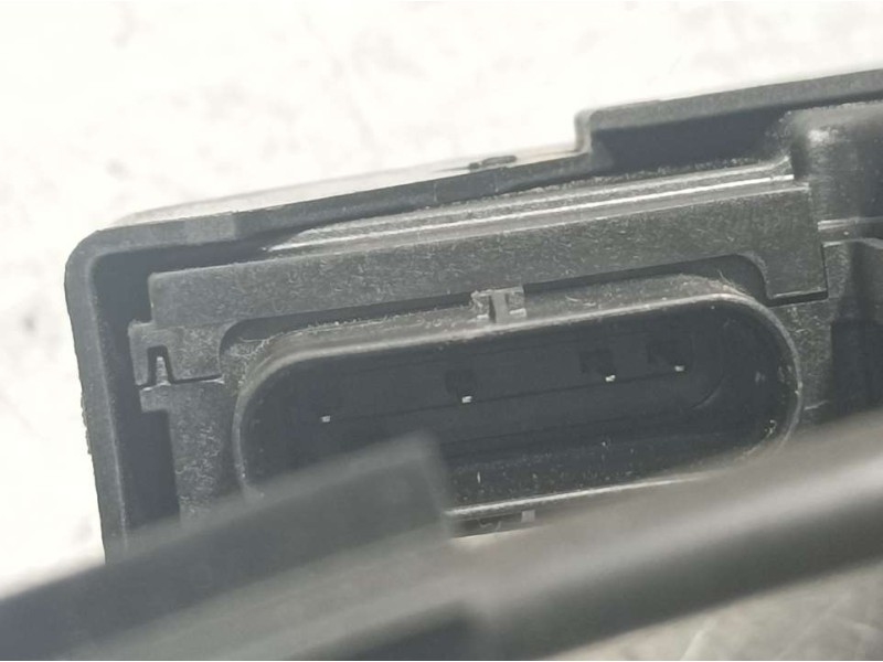 Recambio de cerradura puerta delantera derecha para citroën c4 1.5 hdi referencia OEM IAM 9832797780  ELECTRICA