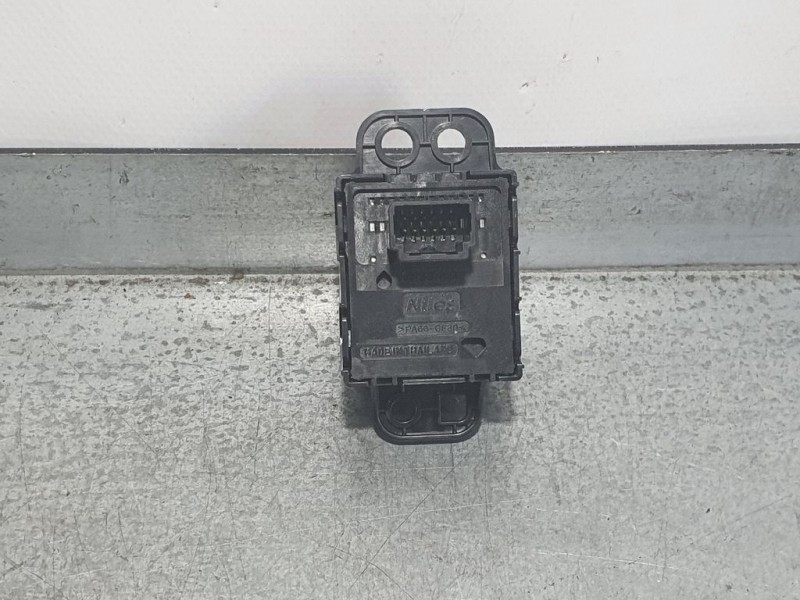 Recambio de boton freno mano electrico para nissan qashqai (j11) n-tec referencia OEM IAM 251756FR0A  