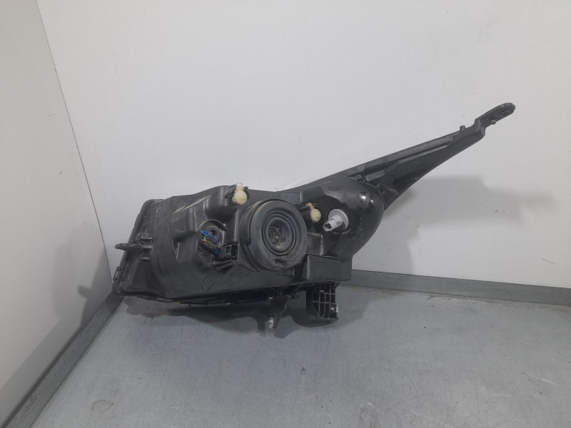 Recambio de faro derecho para chevrolet cruze (j300) 1.6 referencia OEM IAM RHD12413  