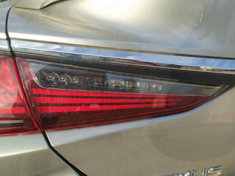 Recambio de piloto trasero izquierdo para lexus es 300h referencia OEM IAM 8159033472  