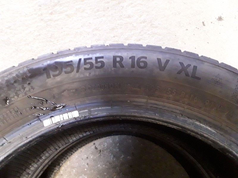 Recambio de neumatico pareja para neumaticos reutilizados - referencia OEM IAM 195551691H CONTINENTAL 195/55/16/91H