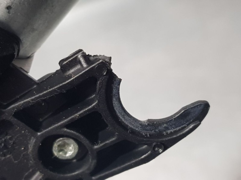 Recambio de motor limpia trasero para renault clio iv expression referencia OEM IAM 287105483RC W000034936 VALEO 3 PINS