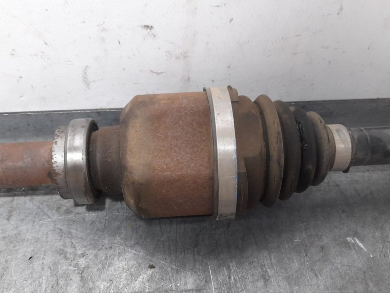 Recambio de transmision delantera derecha para peugeot 208 1.6 e-hdi fap referencia OEM IAM 9801048680  FUELLE ROTO