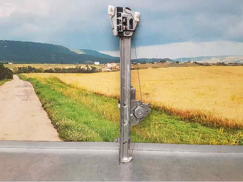 Recambio de elevalunas delantero derecho para mitsubishi montero (v80/v90) 3.2 di-d kaiteki (5-ptas.) referencia OEM IAM MR98994