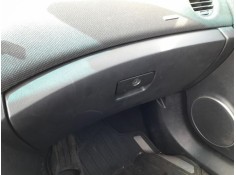 Recambio de guantera para chevrolet cruze (j300) 1.6 referencia OEM IAM 42426839  