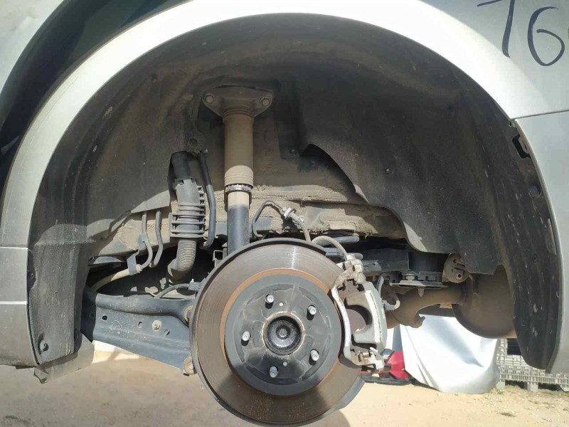 Recambio de plastico pase rueda tras. izq. para lexus es 300h referencia OEM IAM 6563833120  