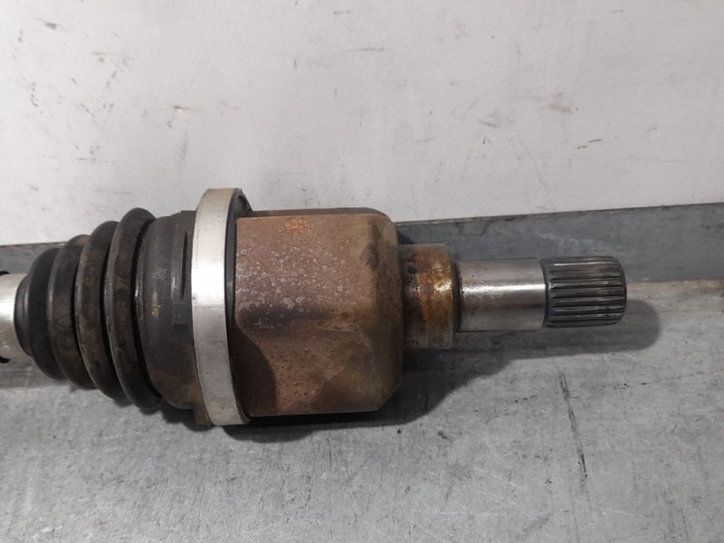 Recambio de transmision delantera izquierda para peugeot 208 1.6 e-hdi fap referencia OEM IAM 9801048580  