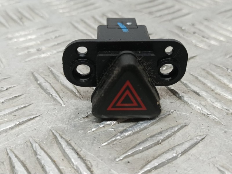 Recambio de warning para chevrolet cruze hatchback ls+ referencia OEM IAM 95214143 96850623 