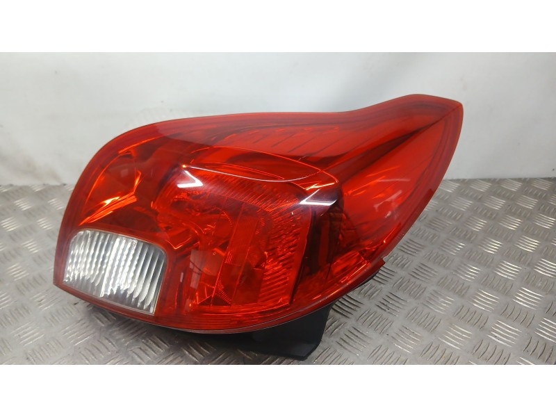 Recambio de piloto trasero derecho para opel mokka / mokka x (j13) 1.6 cdti (_76) referencia OEM IAM 42435941 ROZADO 