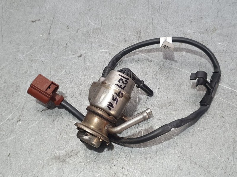 Recambio de inyector adblue para skoda superb (3v3) active referencia OEM IAM 04L131113P 0444025040 BOSCH