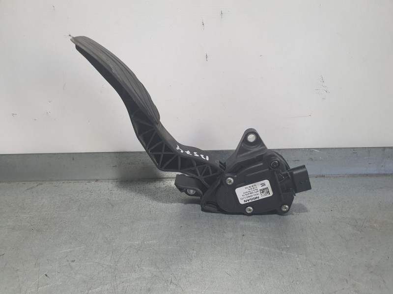 Recambio de potenciometro pedal para nissan qashqai (j11) n-tec referencia OEM IAM 180024BA0B  