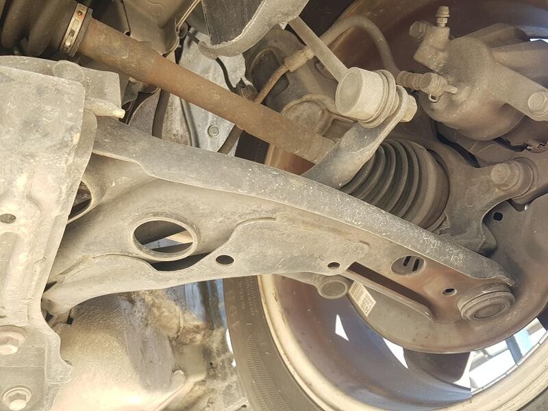 Recambio de brazo suspension inferior delantero izquierdo para toyota urban cruiser (_p1_) 1.33 (nsp110_) referencia OEM IAM 480