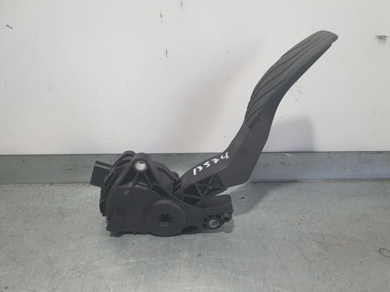 Recambio de potenciometro pedal para nissan qashqai (j11) n-tec referencia OEM IAM 180024BA0B  