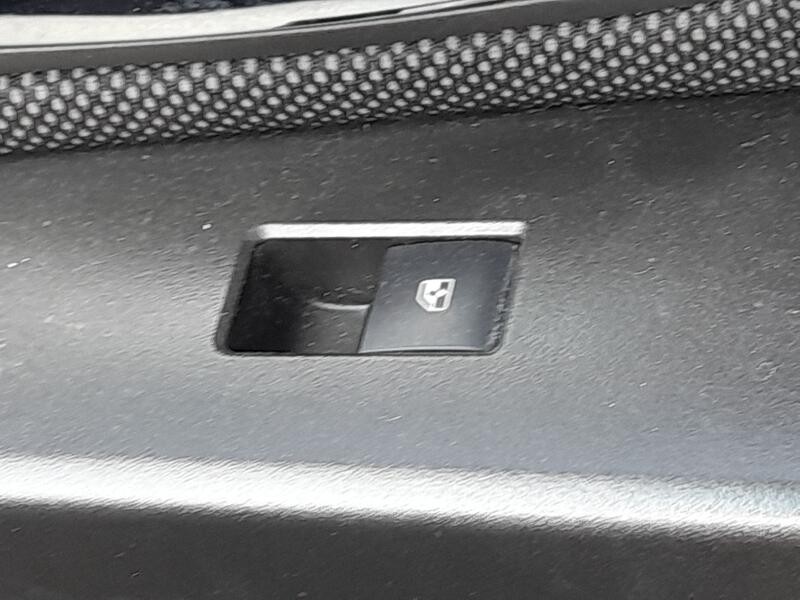 Recambio de mando elevalunas delantero derecho para chevrolet cruze (j300) 1.6 referencia OEM IAM 13305370  