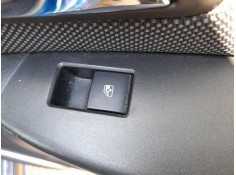 Recambio de mando elevalunas trasero derecho para chevrolet cruze (j300) 1.6 referencia OEM IAM 20933566  