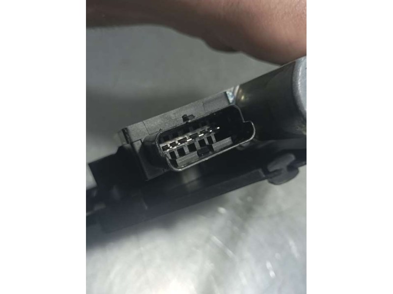 Recambio de elevalunas delantero derecho para citroën c4 1.5 hdi referencia OEM IAM 9832821580  ELECTRICO 6 PINS