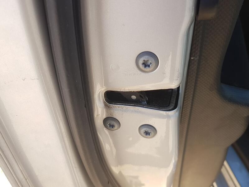 Recambio de cerradura puerta delantera izquierda para toyota urban cruiser (_p1_) 1.33 (nsp110_) referencia OEM IAM 6904042241  