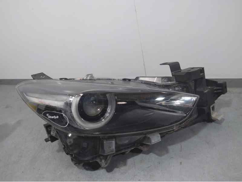 Recambio de faro derecho para mazda 3 lim. () black tech edition referencia OEM IAM BSP551030  TOCADO