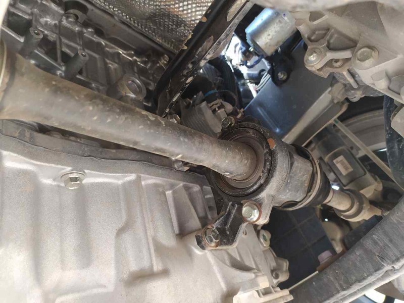 Recambio de transmision delantera derecha para lexus es 300h referencia OEM IAM 4341033430  