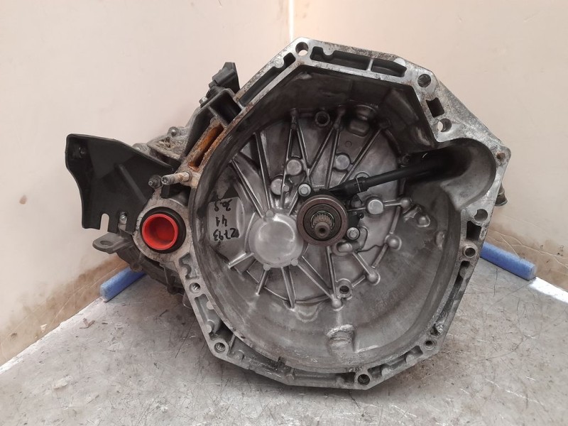 Recambio de caja cambios para renault megane iii coupe dynamique referencia OEM IAM TL4A022 S085561 6 VELOCIDADES