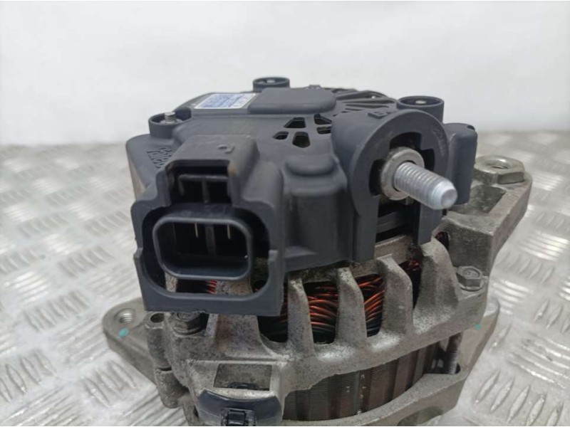 Recambio de alternador para kia soul diva referencia OEM IAM 373002B101 2655447 VALEO