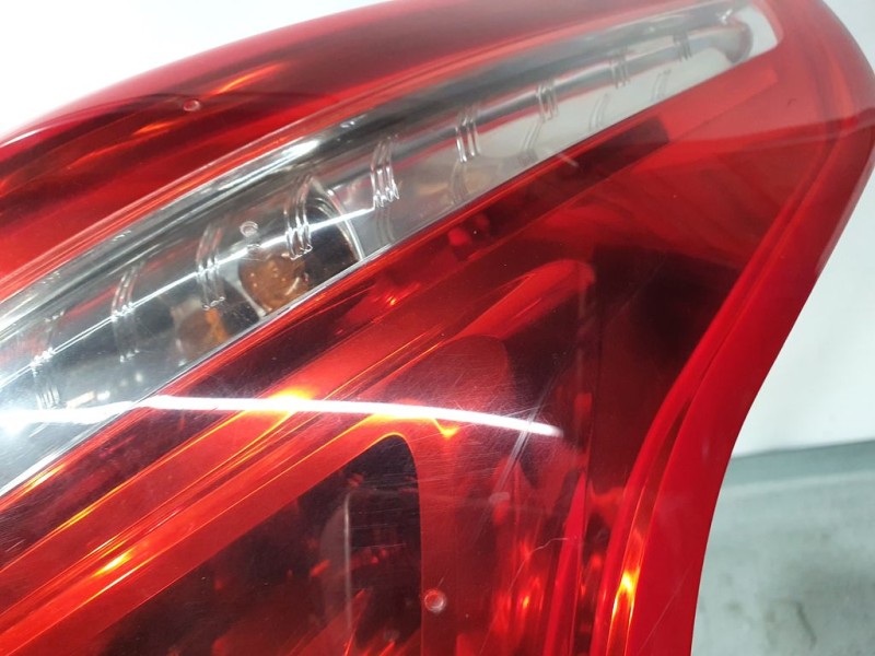 Recambio de piloto trasero derecho para citroën c4 picasso avatar referencia OEM IAM 9653547480  EXTERIOR ROZADO