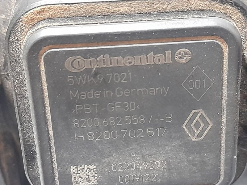 Recambio de caudalimetro para renault megane iii coupe dynamique referencia OEM IAM 8200682558  