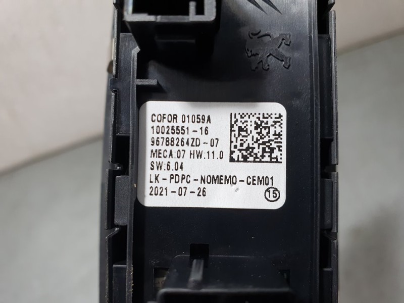 Recambio de mando elevalunas delantero izquierdo para citroën c4 1.5 hdi referencia OEM IAM 96788264ZD 1002555116 