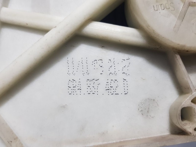 Recambio de elevalunas delantero derecho para volkswagen polo (6r1) advance referencia OEM IAM 6R4837462D  