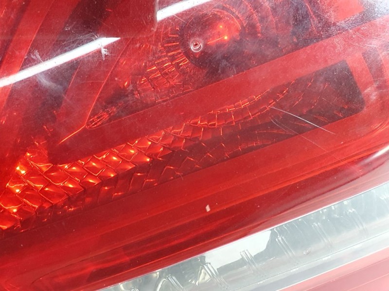 Recambio de piloto trasero izquierdo para citroën c4 picasso avatar referencia OEM IAM 9653547777  INTERIOR ROZADO