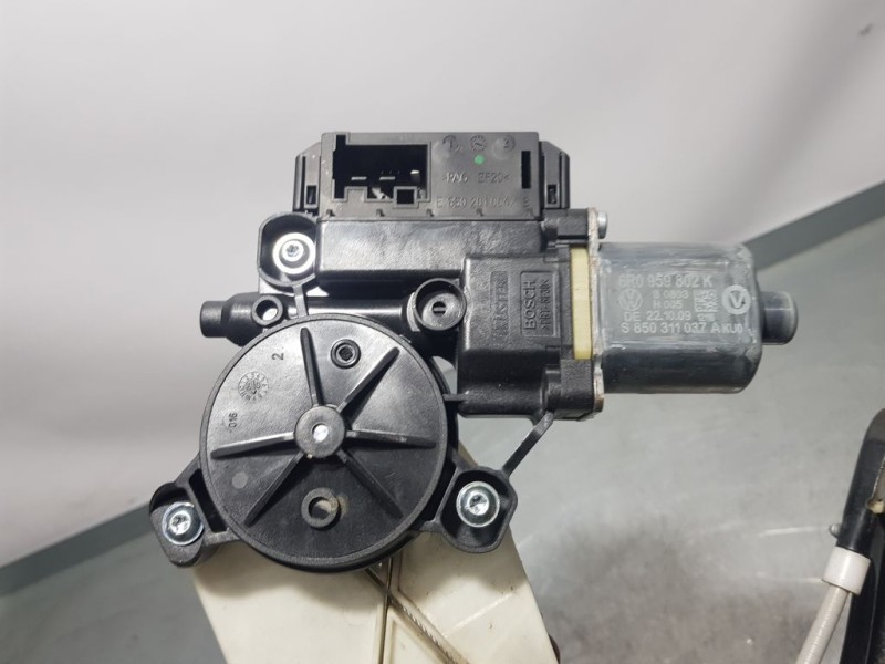 Recambio de elevalunas delantero derecho para volkswagen polo (6r1) advance referencia OEM IAM 6R4837462D  