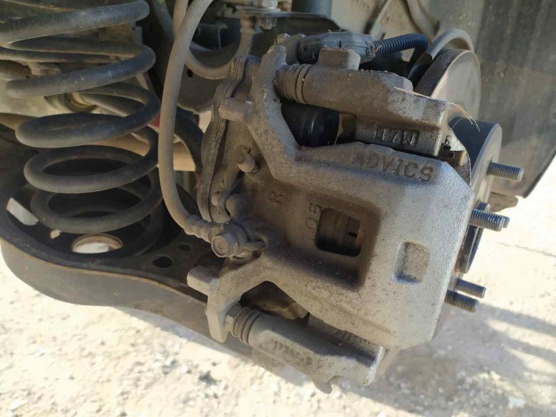 Recambio de pinza freno trasera derecha para lexus es 300h referencia OEM IAM 4783033270 ADVICS 