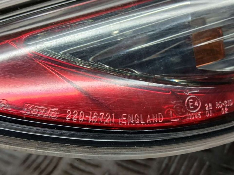 Recambio de piloto trasero izquierdo para honda civic berlina 5 (fk) 1.4 comfort referencia OEM IAM 22016721  EXTERIOR KOITO