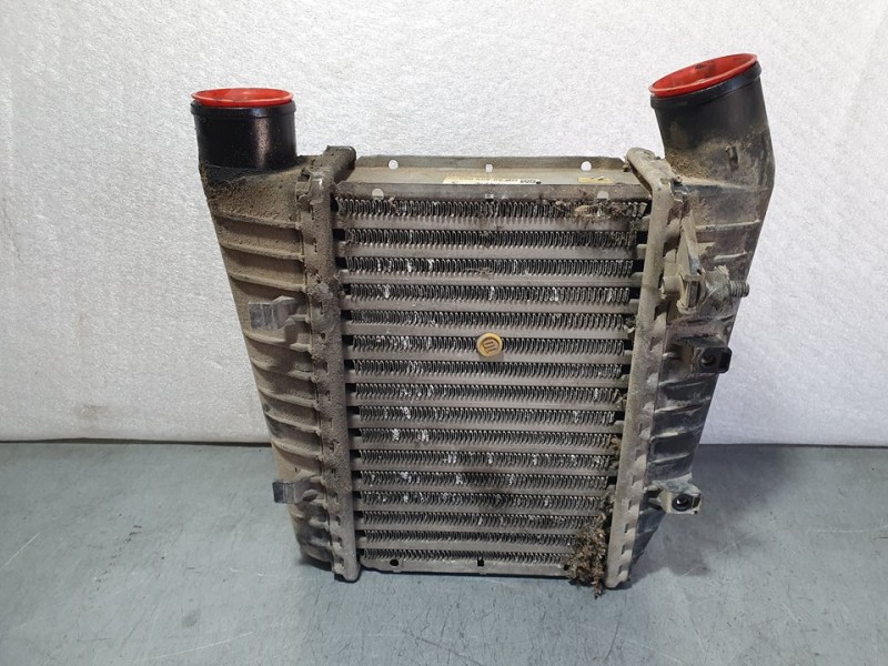 Recambio de intercooler para opel omega b básico berlina referencia OEM IAM 90529903 02593 BEHR