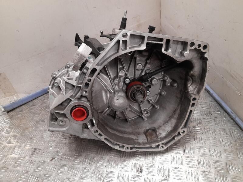 Recambio de caja cambios para nissan qashqai ii (j11, j11_) 1.2 dig-t referencia OEM IAM TL4137 6VELOCIDADES B217461
