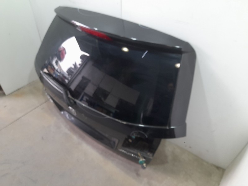 Recambio de porton trasero para dodge journey se referencia OEM IAM 1CZ91TZZAE  