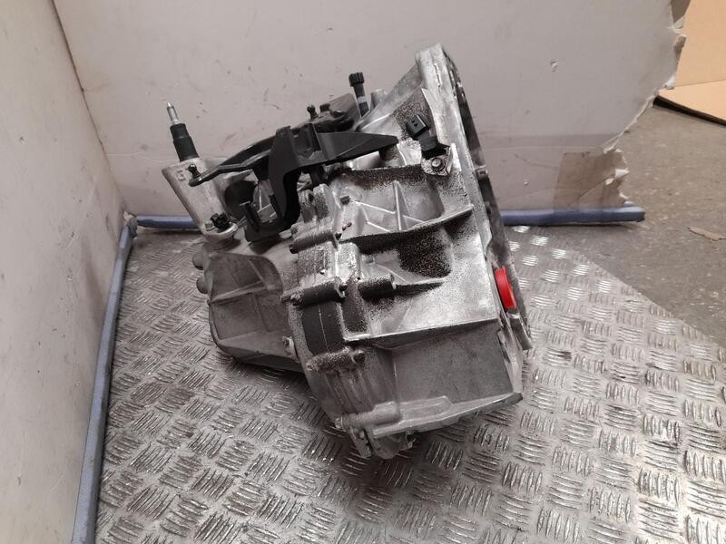 Recambio de caja cambios para nissan qashqai ii (j11, j11_) 1.2 dig-t referencia OEM IAM TL4137 6VELOCIDADES B217461