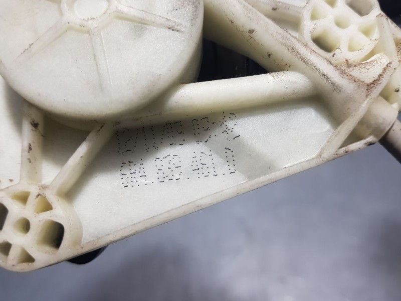 Recambio de elevalunas trasero izquierdo para volkswagen polo (6r1) advance referencia OEM IAM 6R4839461D  