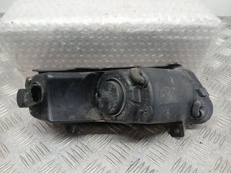 Recambio de faro antiniebla izquierdo para volkswagen polo (6r1) advance referencia OEM IAM 6R0941061D  