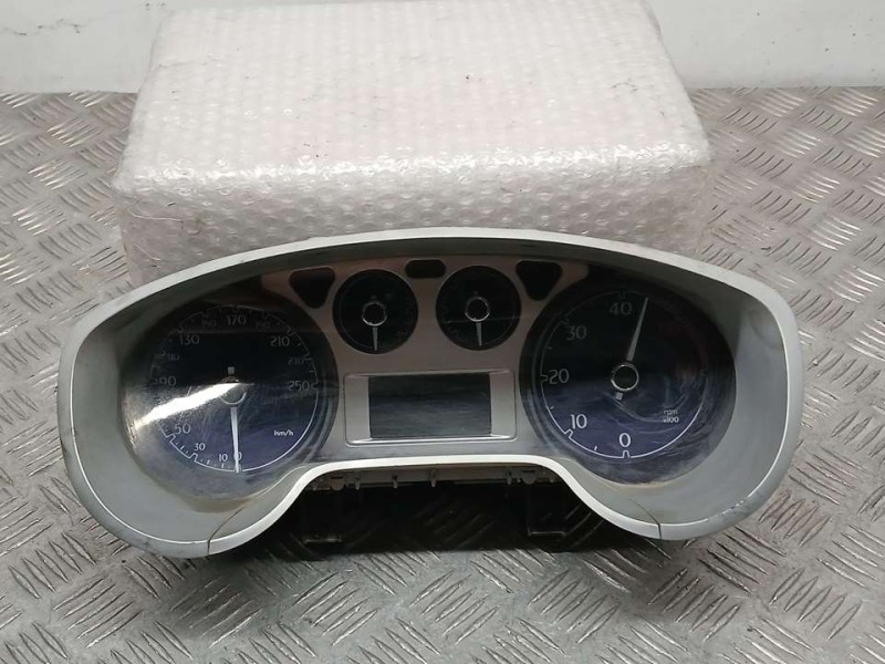 Recambio de cuadro instrumentos para lancia delta (181) gold referencia OEM IAM 0051835099  