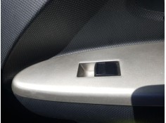 MANDO ELEVALUNAS DELANTERO DERECHO 8481052030 