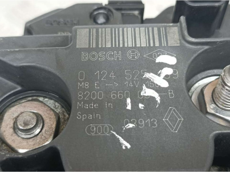 Recambio de alternador para renault kangoo profesional referencia OEM IAM 820066003B 0124525189 BOSCH