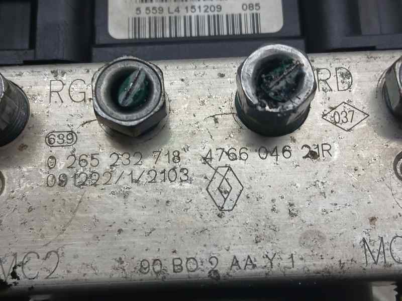 Recambio de abs para dacia sandero laureate referencia OEM IAM 476604621R 0265232718 BOSCH