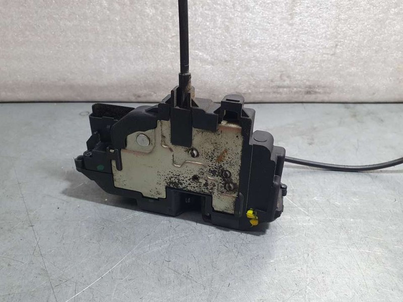 Recambio de cerradura puerta delantera derecha para renault kangoo profesional referencia OEM IAM 8200497604D  6 PINS