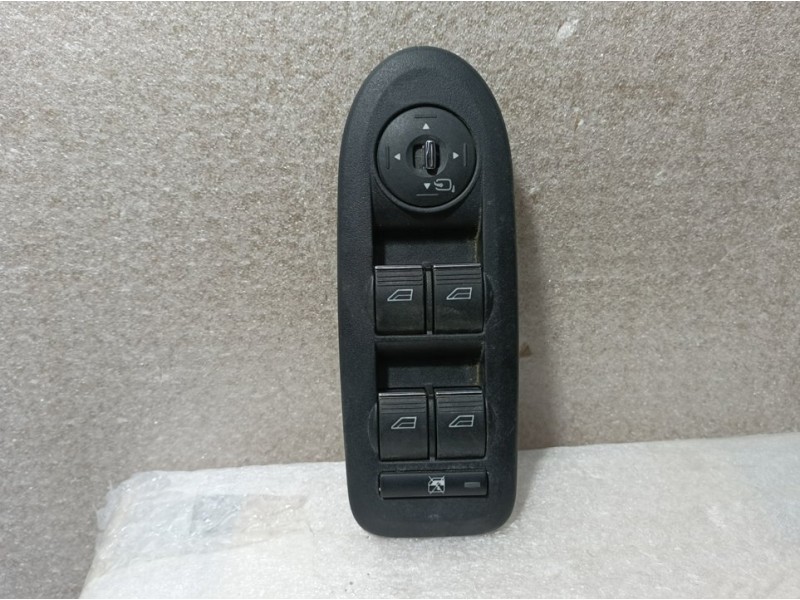 Recambio de mando elevalunas delantero izquierdo para ford kuga (cbv) titanium referencia OEM IAM 9M5T14A132AA  