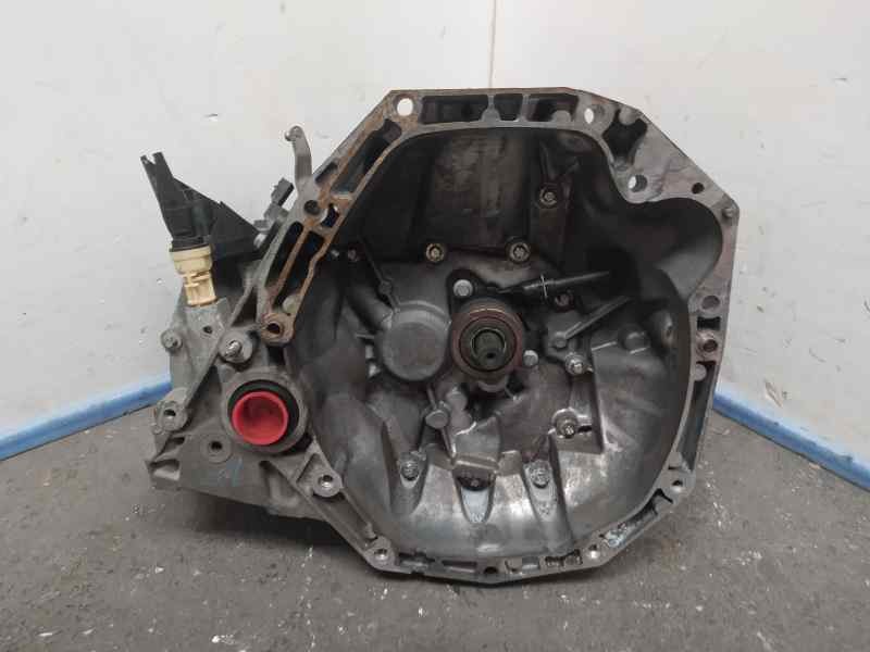 Recambio de caja cambios para dacia sandero laureate referencia OEM IAM JR5166 A022954 5VELOCIDADES