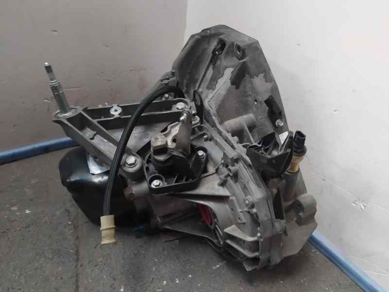 Recambio de caja cambios para dacia sandero laureate referencia OEM IAM JR5166 A022954 5VELOCIDADES